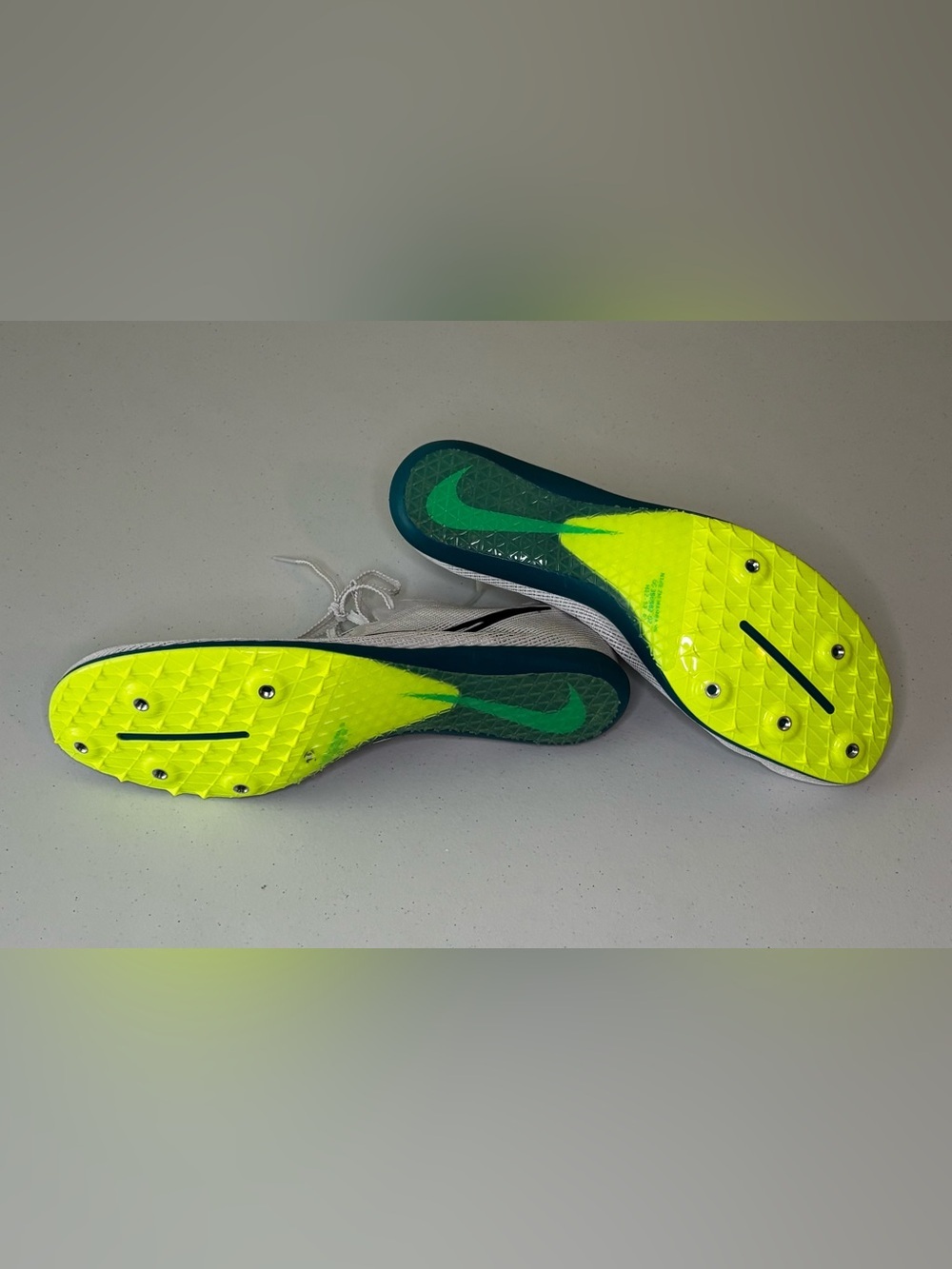 Nike Women's Zoom Mamba 6 Track Spikes White Black Teal - Picture 6 of 8